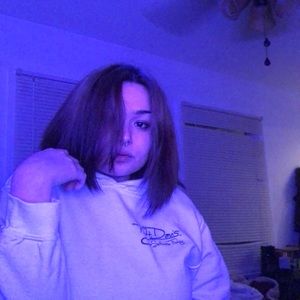 Meet your Posher, Lacey